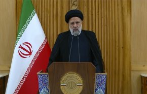 رئيسي: نسعى إلى تعزيز دور قمة 'سيكا' الإقليمي والدولي