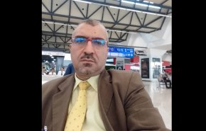 شاعر جزائري وصف أمراء آل سعود بأنهم 'لا يسوون فردة حذاء' يغادر الجزائر