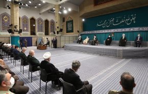 قائد الثورة: خارطة العالم السياسية آخذة بالتغيير والنظام الأحادي أصبح مرفوضا من الدول والشعوب