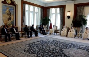 مساعد الرئيس الإيراني للشؤون الاقتصادية يلتقي أمير قطر