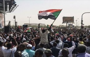 السودان.. الرباعية تستعجل تسوية تهضم الانقلاب ولا تطيحه