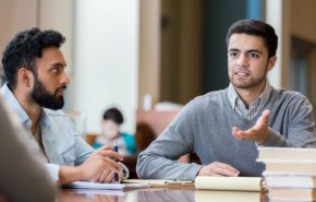 الدردشة مع شخص غريب تزيدك سعادة!

