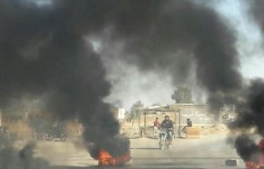 مسلحون يستهدفون قاعدة أمريكية في حقل العمر النفطي شرقي سوريا