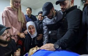 شاهد.. تشییع مهيب لجثمان الشهید 