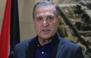 'أبو ردينة'يرد على تصريحات 'لابيد' الأخيرة حول استقرار سلطة عباس

