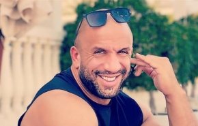 ملاكم أميركي شهير يعتنق الاسلام
