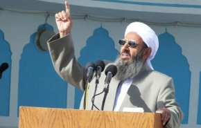 مولوي عبدالحميد يرفض الاعمال التخريببة ويدين الإعتداء الارهابي على شيراز