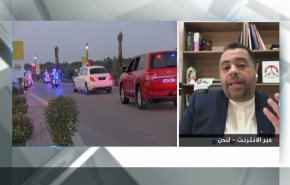 شاهد.. هكذا نظام آل خليفة يستغل زيارة البابا لتلميع صورته 
