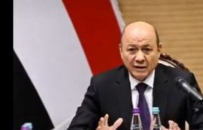 الكشف عن اسباب منع هبوط طائرة رشاد العليمي في مطار عدن