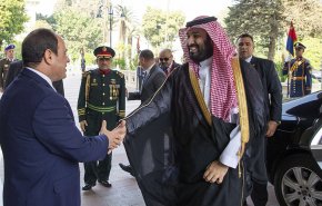 بعد غيابه عن القمة العربية.. بن سلمان يحضر قمة المناخ في شرم الشيخ!
