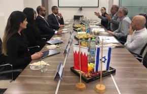 وزير الشباب البحريني يزور تل ابيب ويجتمع بنظيره الصهيوني
