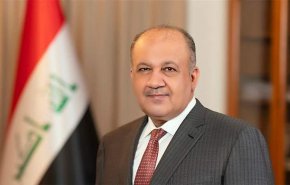 وزير دفاع العراق يوجه بإيقاف تنقلات الضباط والمراتب