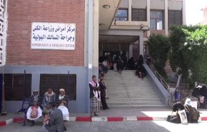 آلاف المرضى اليمنيين يعانون الأمرّين جراء العدوان والحصار