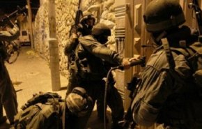 قوة صهيونية خاصة تختطف قياديا في 'سرايا القدس'
