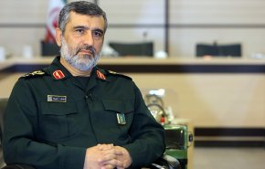 العميد حاجي زاده يفصح عن مفاجئات الصواريخ الايرانية