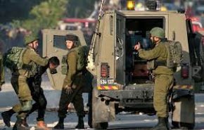 قوات الاحتلال تعتقل 10 فلسطينيين في الضفة الغربية