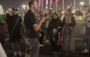 صفعات متتالية للإعلام العبري ومراسليه في قطر + فيديو