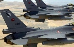 تركية تستهدف قرية المكمن بريف دير الزور بخمس غارات