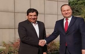 مخبر: سيتم رسم خارطة طريق لتوسيع التعاون الاقتصادي بين طهران ومينسك