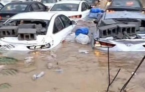 شاهد / امطار وسيول غير مسبوقة على جدة