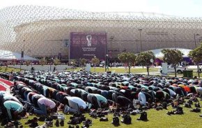 بالفيديو.. أول صلاة جماعة في مونديال قطر قبل مباراة ويلز وإيران (فيديو)