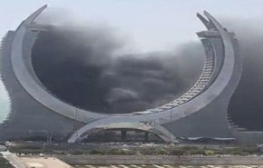اندلاع حريق ضخم في قطر بالقرب من ملعب لوسيل