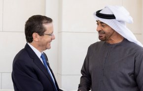 بينما العام يهتف في قطر لفلسطين.. الإمارات تذوب في مستنقع التطبيع