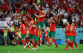 شاهد..لبنان تحتفل بفوز المنتخب المغربي التاريخي