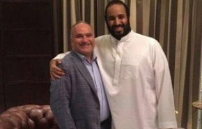 شاهد.. علاقة خاصة تجمع 'إبن سلمان' بـ'جورج نادر'! 