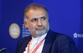 أكثر من 40% من التجارة بين طهران وموسكو یتم بالروبل