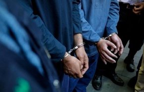سربازان گمنام امام زمان (عج) اخلالگران بازار ارز را در مشهد دستگیر کردند
