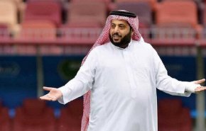 تركي آل الشيخ يلجأ إلى الــذبــاب !!