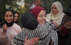فلسطين..اصابة المحررة دينا جرادات بجلطة دماغية بعد الافراج عنها قبل يومين!
