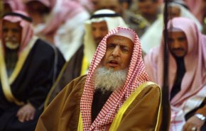 وأخيراً.. هيئة كبار العلماء في السعودية تدعم النساء!