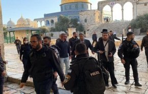  فصائل فلسطينية تدين اقتحام الإرهابي 