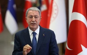 وزير الدفاع التركي يبرز دور بلاده في تسوية الأزمة الأوكرانية