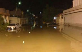 ناشطون سعوديون: الفساد وسوء الإدارة سبب غرق مدينة عرعر + فيديو