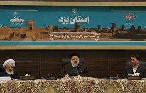 رئيسي: لا توجد مشكلة في البلاد دون حلول