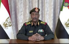 السودان.. البرهان يدعو السياسيين لترتيب صفوفهم