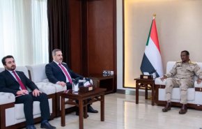 السودان: 'البرهان' و'حميدتي' يستقبلان رئيس جهاز الاستخبارات التركي 