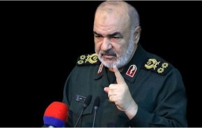 اللواء سلامي: الارهاب الذي ينسبه الاعداء لنا صنعه الاميركان