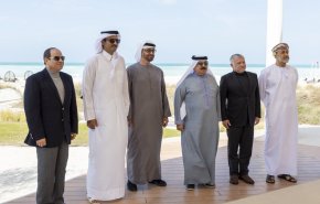 القمة المصغرة في أبوظبي.. أين محمد بن سلمان؟!