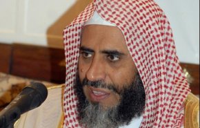 في دستور الطغاة.. إن لم تستطيع أن تفند الرسالة فاقتل الرسول!