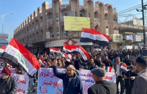 العراق..تظاهرات الديوانيه احتجاجا على ارتفاع الدولار