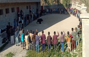 وقفات احتجاجية  في 'مدارس حجة' باليمن تنديدا بحرق نسخ من القرآن الكريم