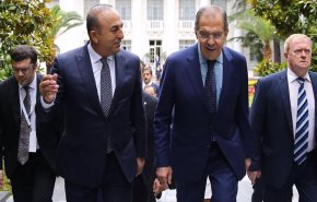 روسيا تؤكد استعدادها للمساعدة في تطبيع العلاقات بين سوريا وتركيا 
