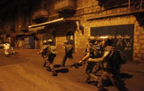 مداهمات واعتقالات ليلية في القدس وجنين