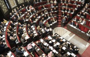 الشعب السوري يناقش مشروع قانون منح ترخيص لحيازة بندقية حربية 