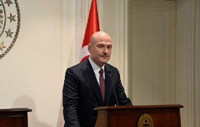 وزير داخلية تركيا للسفير الأميركي: 'ارفع يديك القذرتين' عن بلدناا!