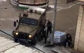 الاحتلال الإسرائيلي ينسحب من عقبة جبر مخلفاً 13 إصابة 